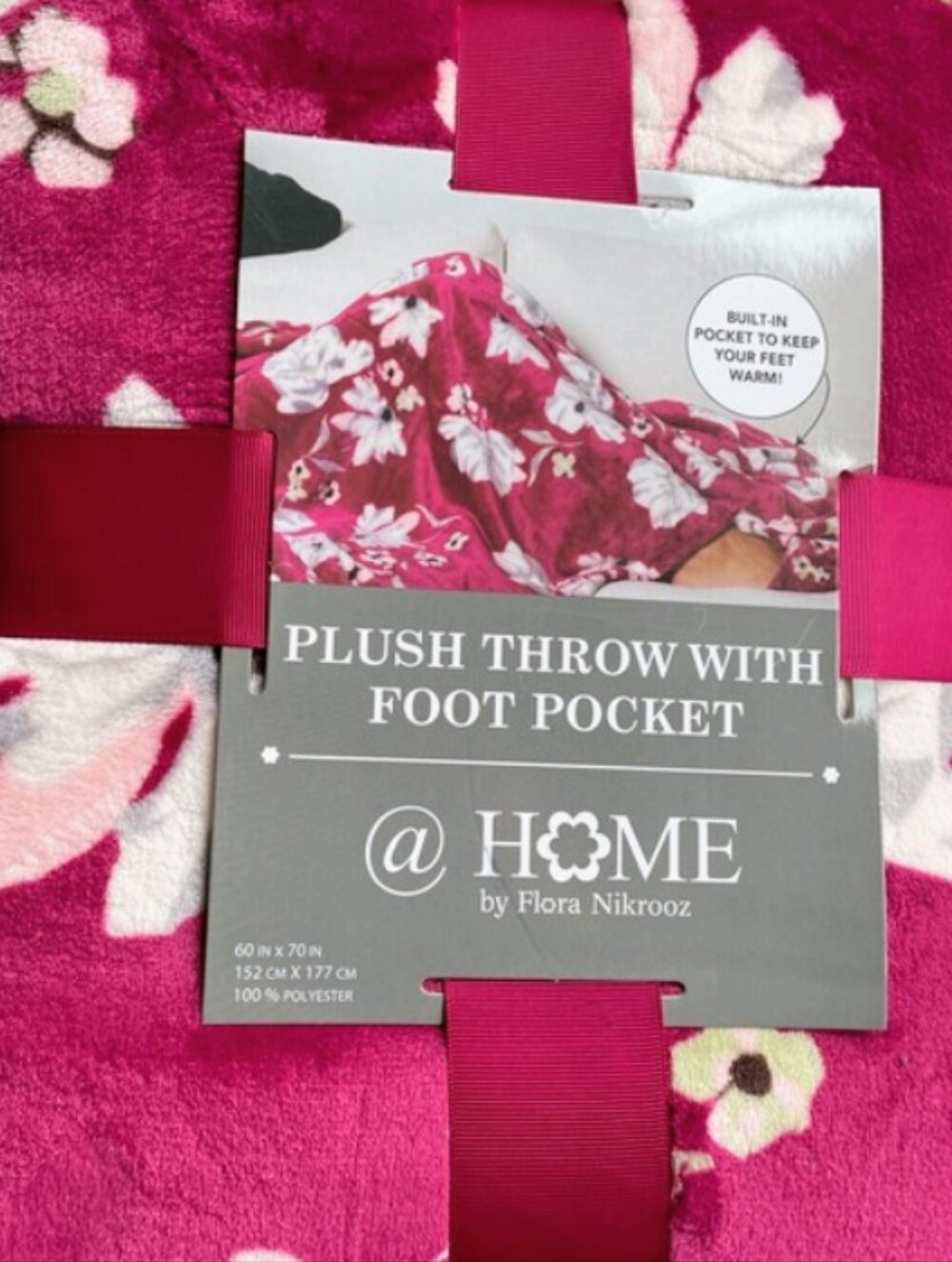 Flora Nikrooz Plush Throw with Foot Pocket NWT